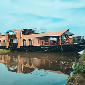 Kalappura Houseboats & Tours India